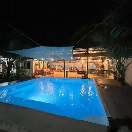 Ananas Guesthouse 몰볼 외부 사진
