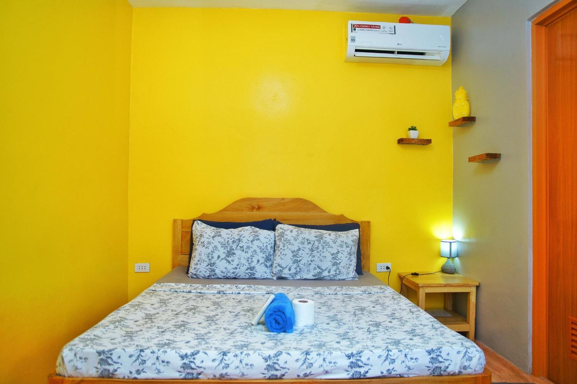 Ananas Guesthouse 몰볼 외부 사진